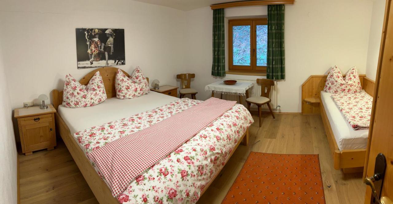 Haus Waldrand Apartment Oberndorf in Tirol Luaran gambar