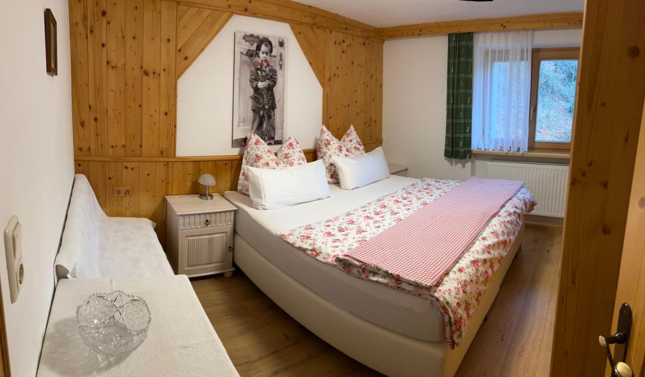 Haus Waldrand Apartment Oberndorf in Tirol Luaran gambar