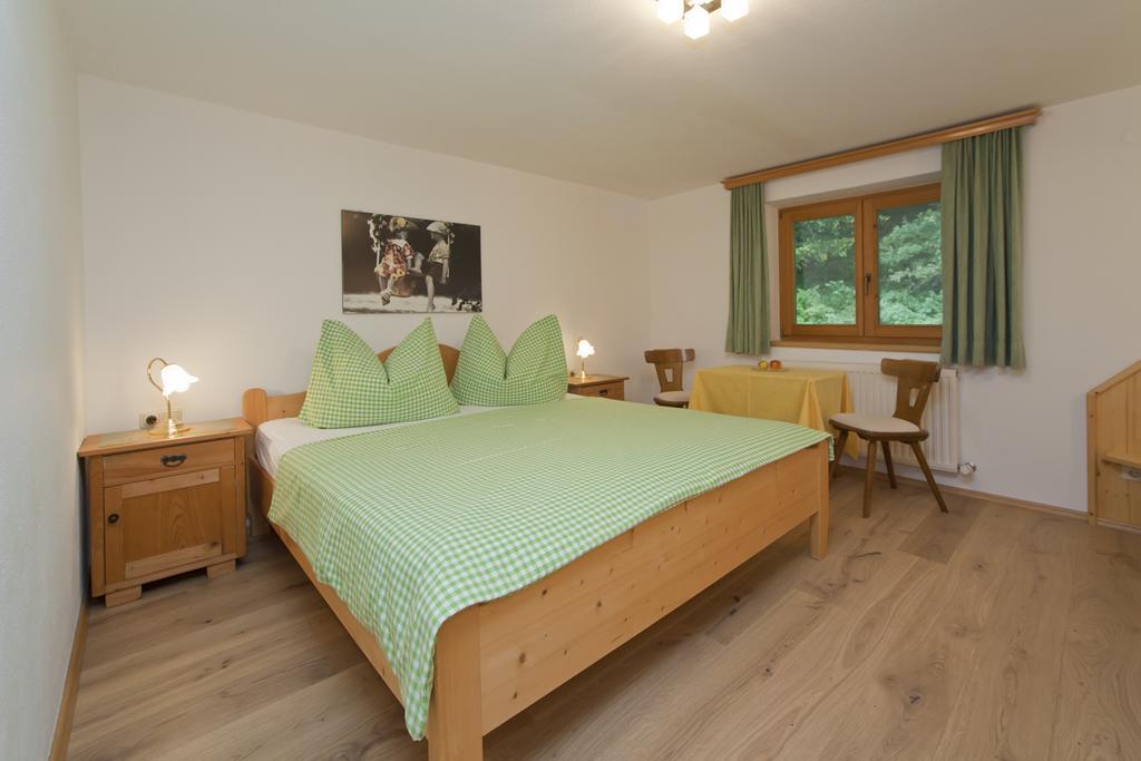Haus Waldrand Apartment Oberndorf in Tirol Luaran gambar